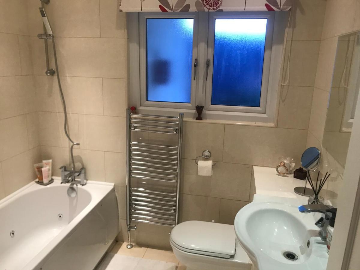 Bright Balham Apartment London Bagian luar foto